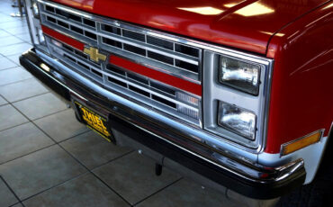 Chevrolet-K5-Blazer-1985-Classic-Car-19