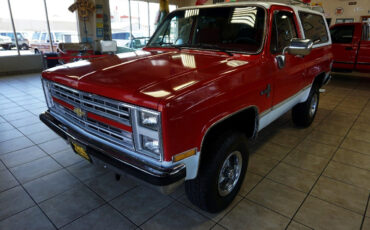 Chevrolet-K5-Blazer-1985-Classic-Car-2