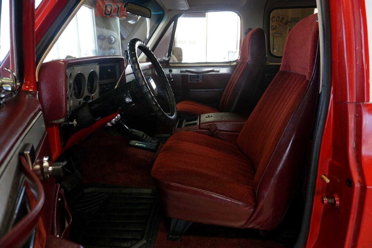 Chevrolet-K5-Blazer-1985-Classic-Car-22