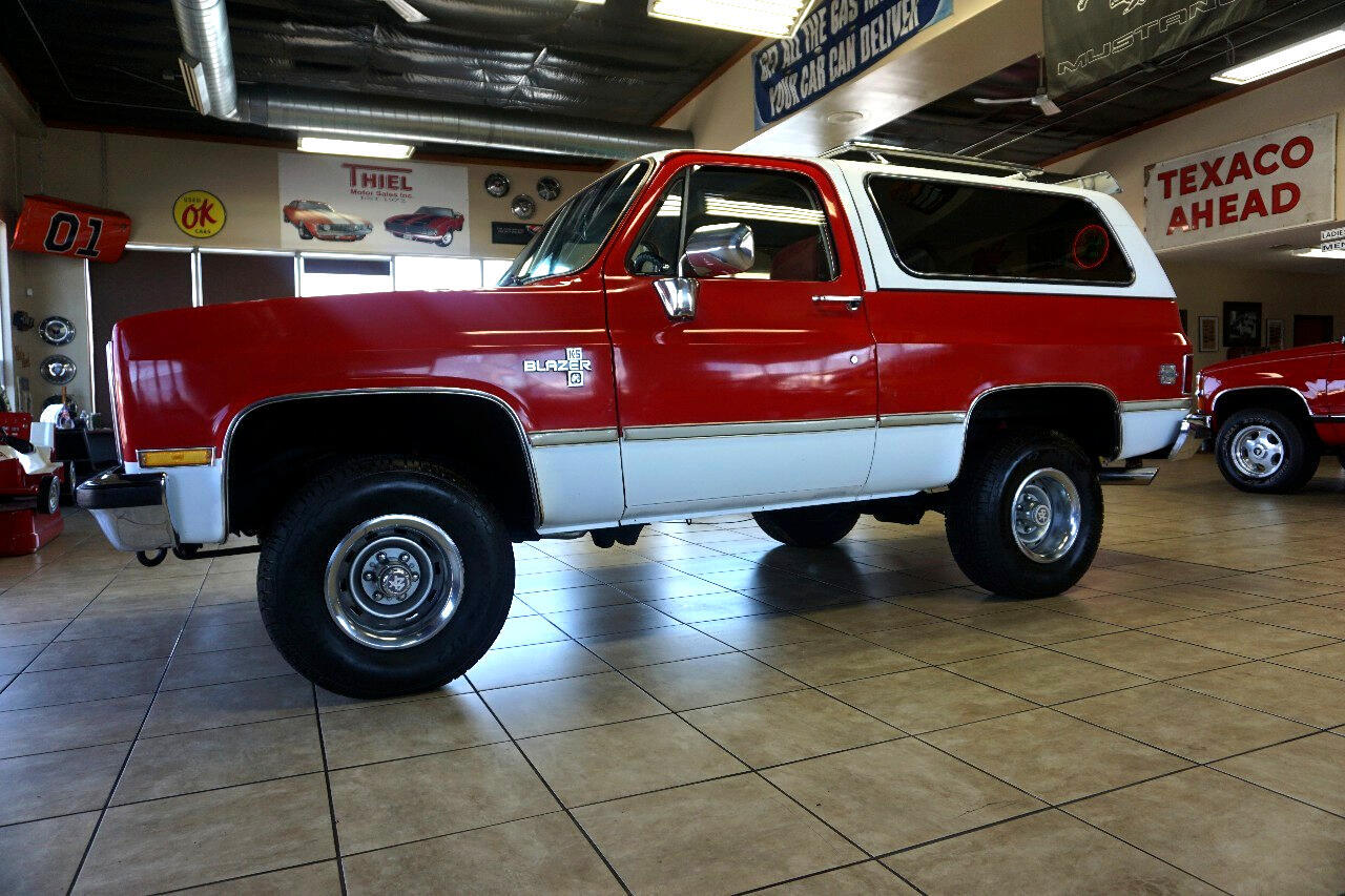 Chevrolet-K5-Blazer-1985-Classic-Car-3