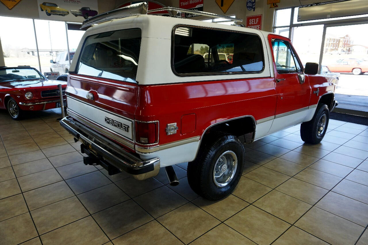 Chevrolet-K5-Blazer-1985-Classic-Car-8