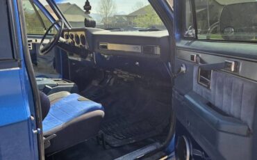 Chevrolet-K5-blazer-1984-17