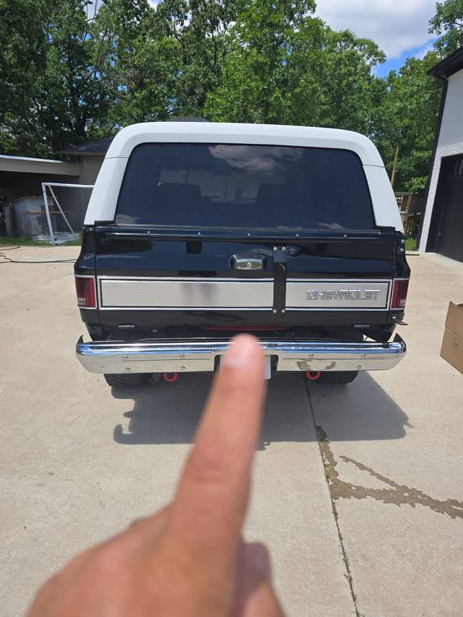 Chevrolet-K5-blazer-1984-black-6