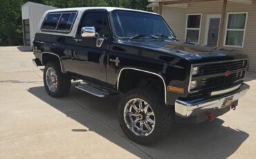 Chevrolet-K5-blazer-1984-black-7