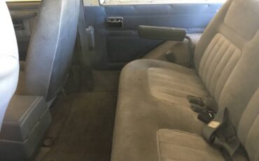 Chevrolet-K5-blazer-1987-white-15