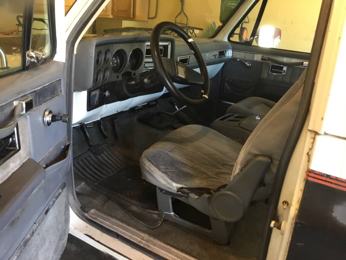 Chevrolet-K5-blazer-1987-white-4