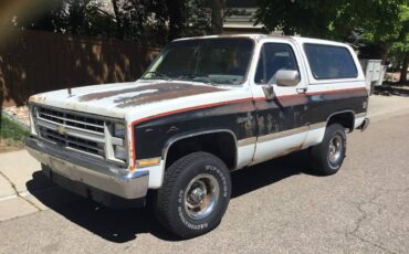 Chevrolet-K5-blazer-1987-white-7