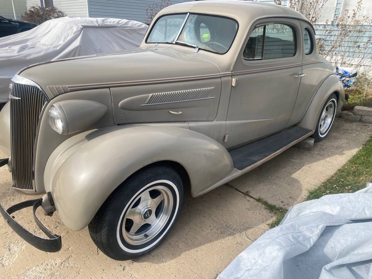 Chevrolet-Lmaster-coupe-1937-grey-1