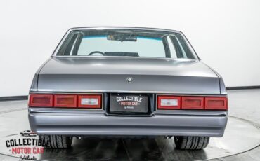 Chevrolet-Malibu-1978-Coupe-16