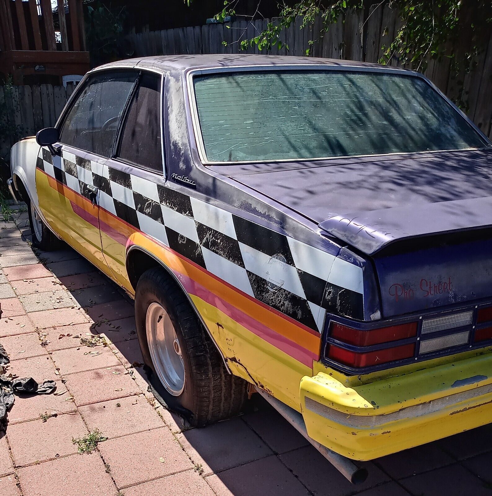 Chevrolet-Malibu-1978-Coupe-4