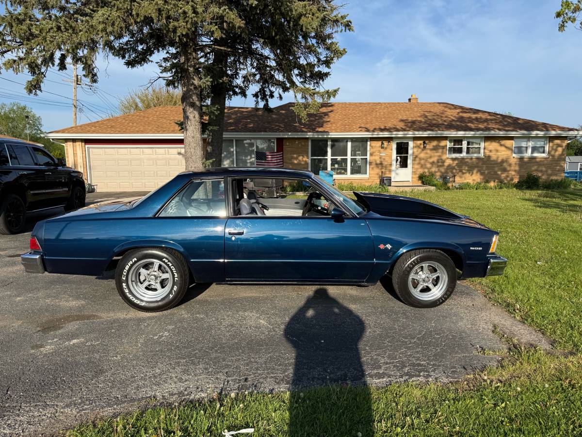 Chevrolet-Malibu-1979-blue-1