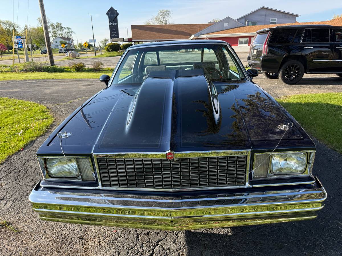 Chevrolet-Malibu-1979-blue-2