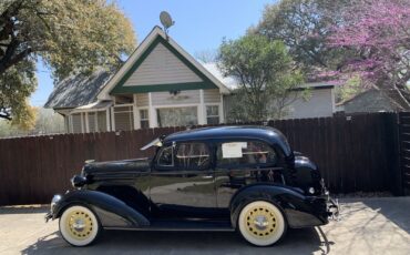 Chevrolet-Master-Deluxe-1936-Sedan-2