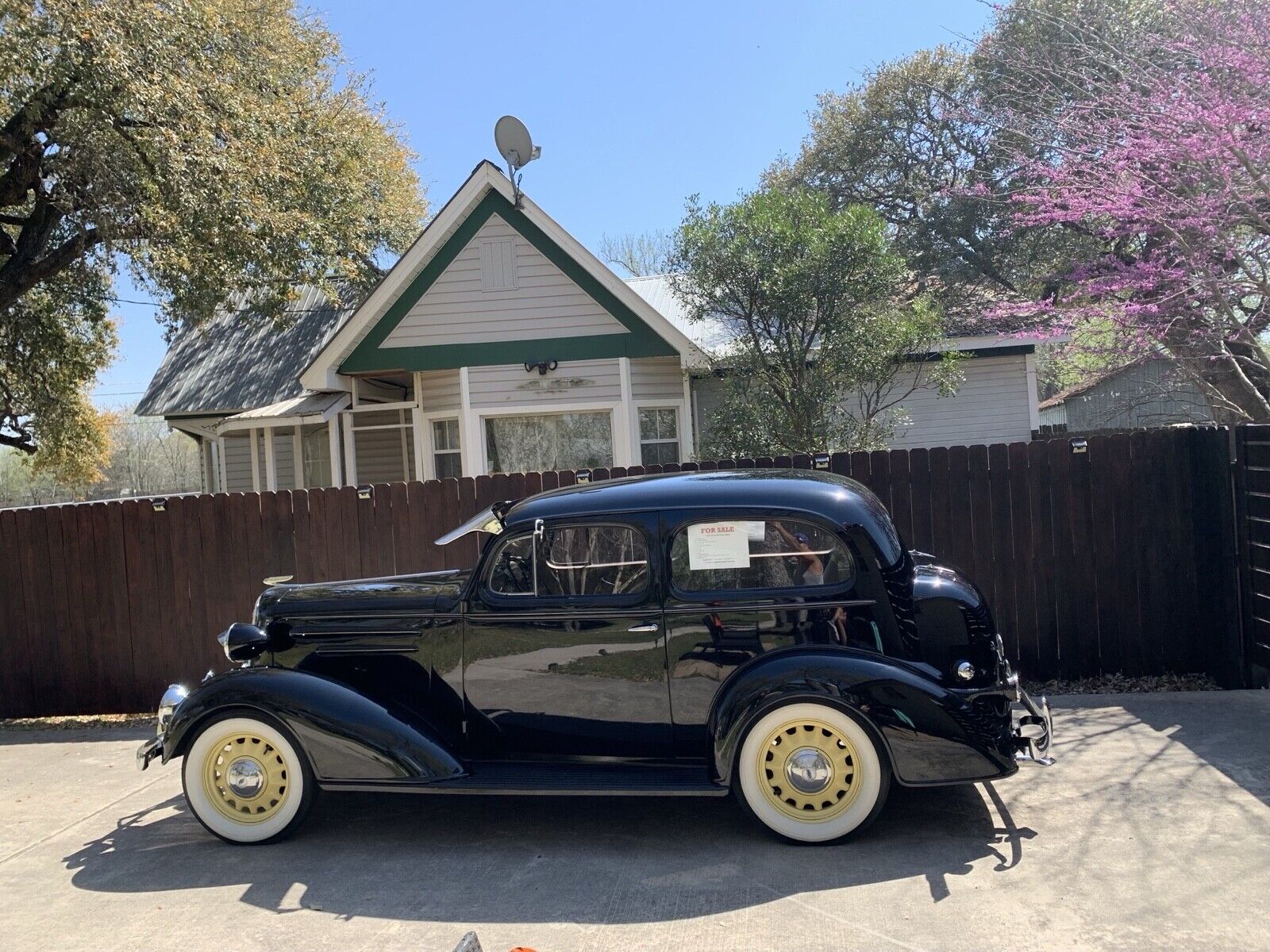 Chevrolet-Master-Deluxe-1936-Sedan-2