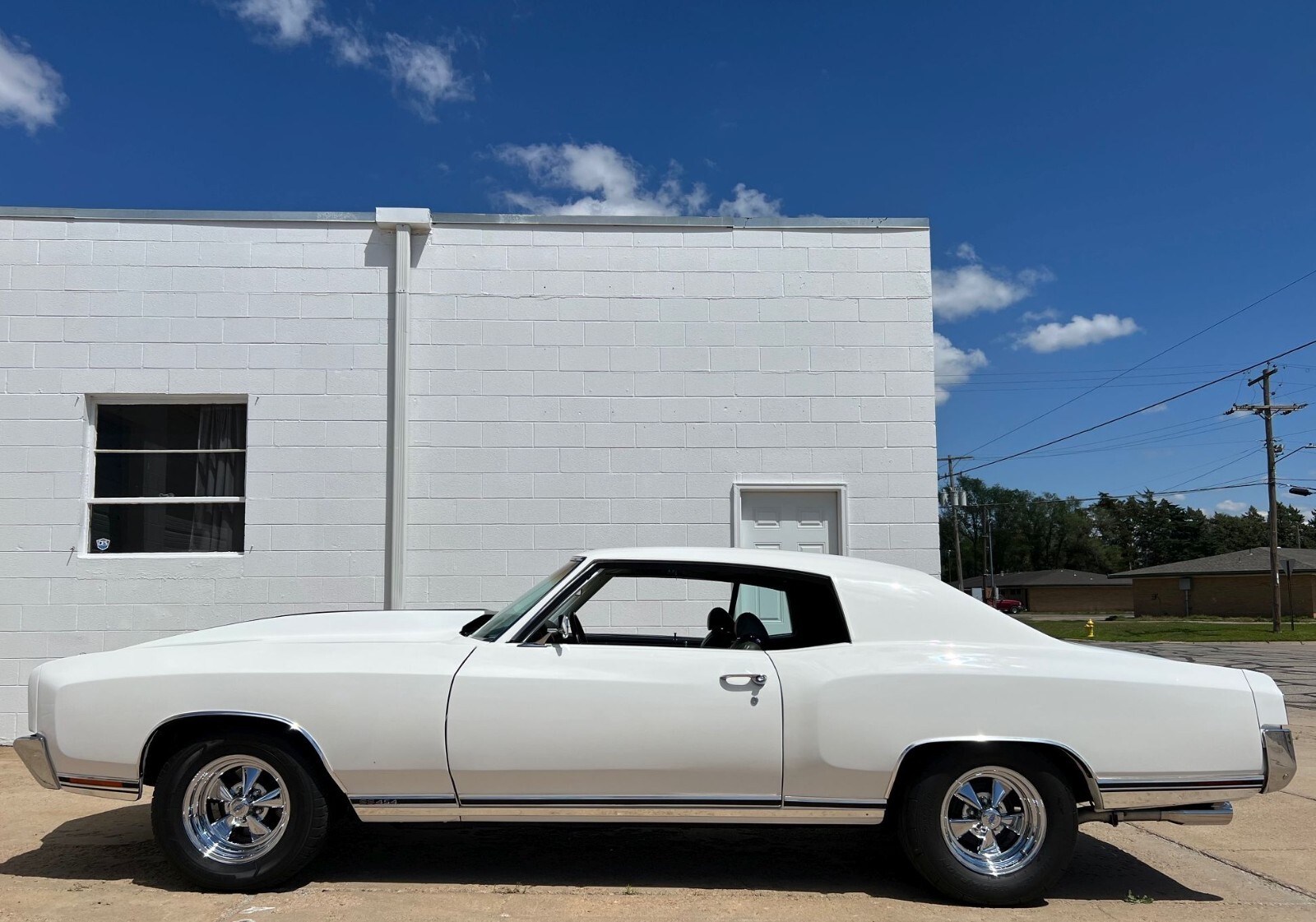 Chevrolet-Monte-Carlo-1970-Coupe-2