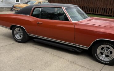 Chevrolet-Monte-Carlo-1972-Coupe