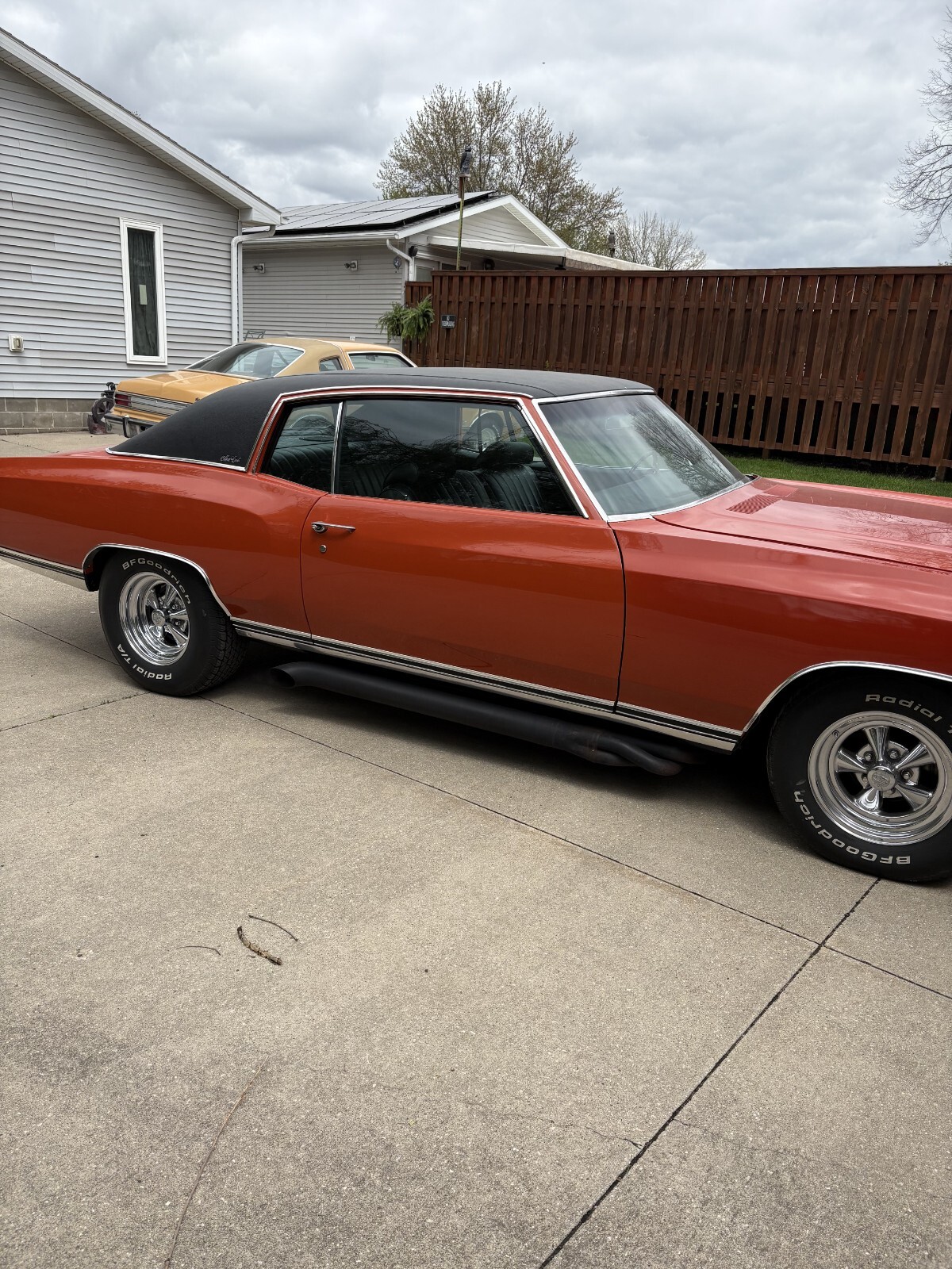 Chevrolet-Monte-Carlo-1972-Coupe