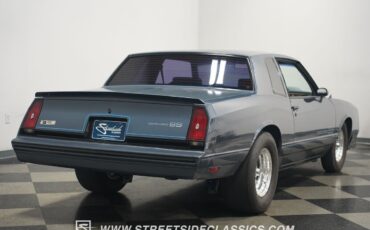 Chevrolet-Monte-Carlo-1984-Coupe-13