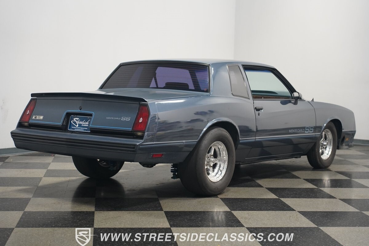Chevrolet-Monte-Carlo-1984-Coupe-14