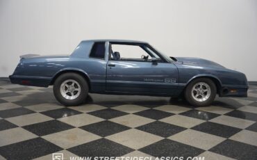 Chevrolet-Monte-Carlo-1984-Coupe-16