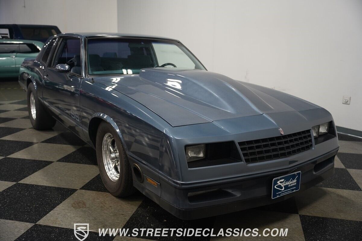 Chevrolet-Monte-Carlo-1984-Coupe-19