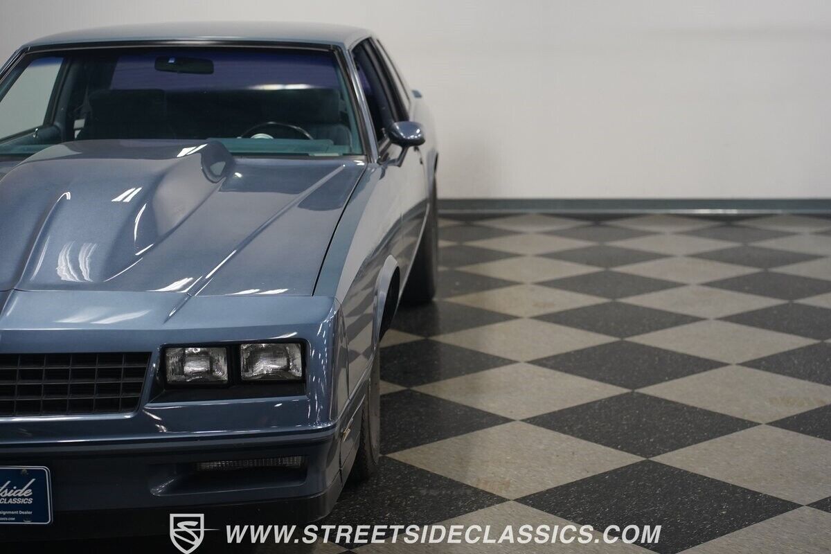 Chevrolet-Monte-Carlo-1984-Coupe-23