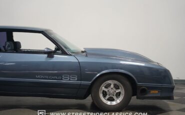 Chevrolet-Monte-Carlo-1984-Coupe-34