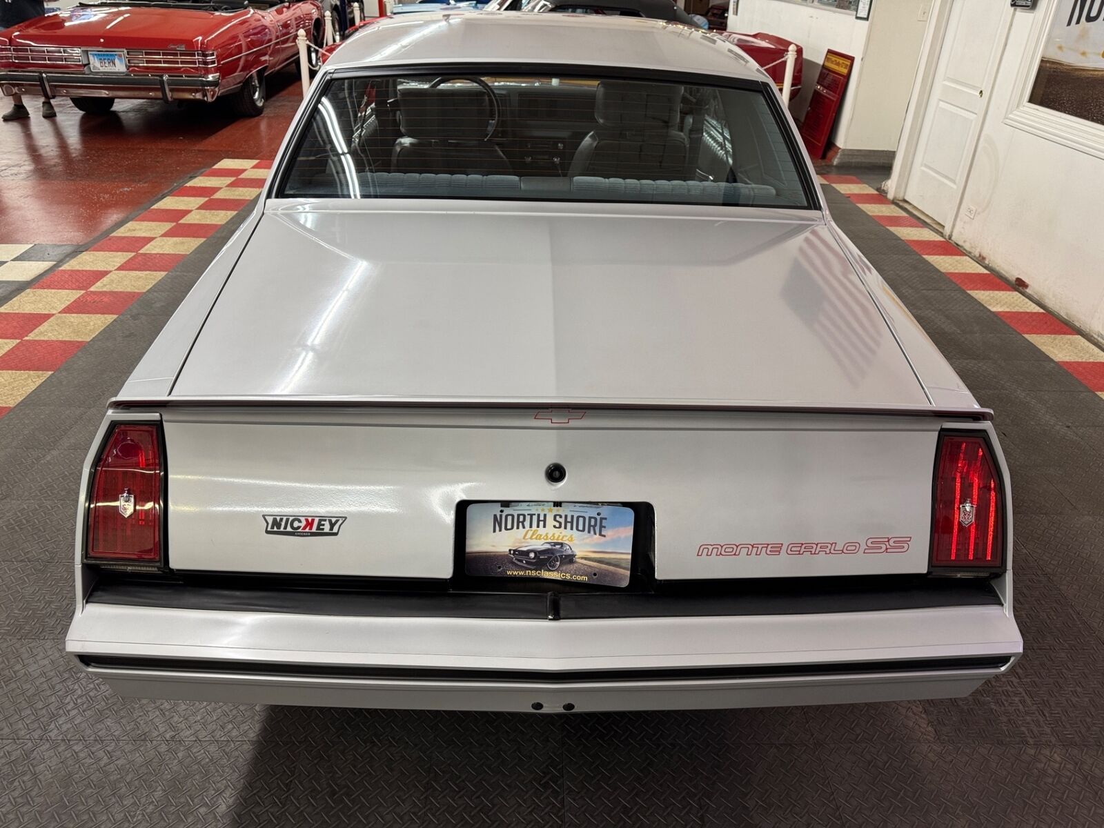 Chevrolet-Monte-Carlo-1985-Coupe-11