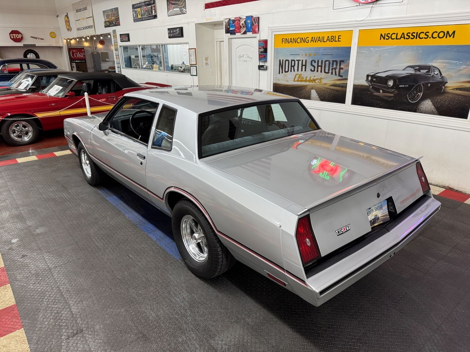 Chevrolet-Monte-Carlo-1985-Coupe-2
