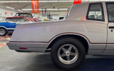Chevrolet-Monte-Carlo-1985-Coupe-23