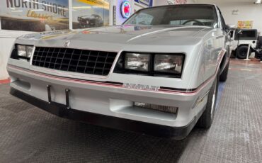 Chevrolet-Monte-Carlo-1985-Coupe-8