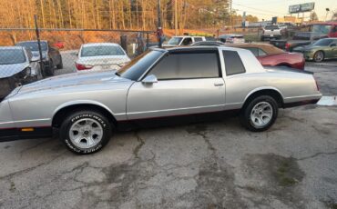 Chevrolet-Monte-Carlo-1986-Coupe-1