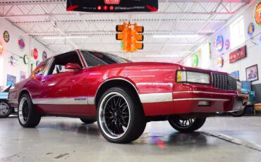 Chevrolet-Monte-Carlo-1986-Coupe-2