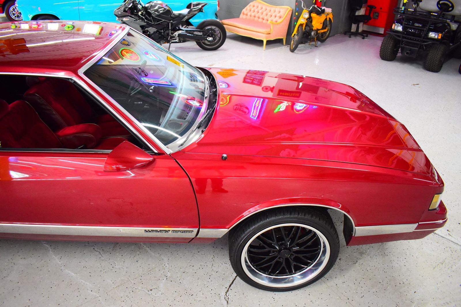 Chevrolet-Monte-Carlo-1986-Coupe-4
