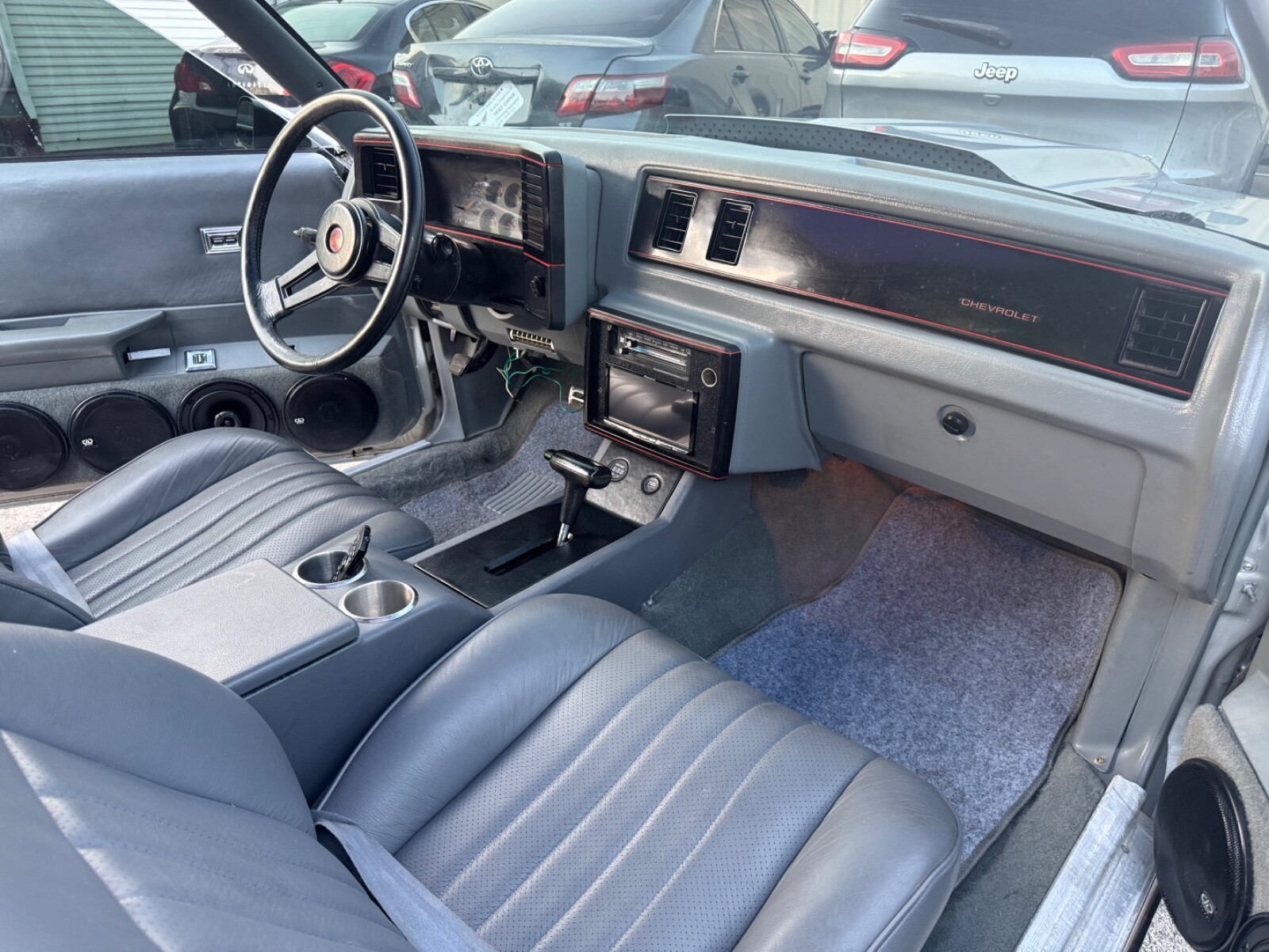 Chevrolet-Monte-Carlo-1986-Coupe-7