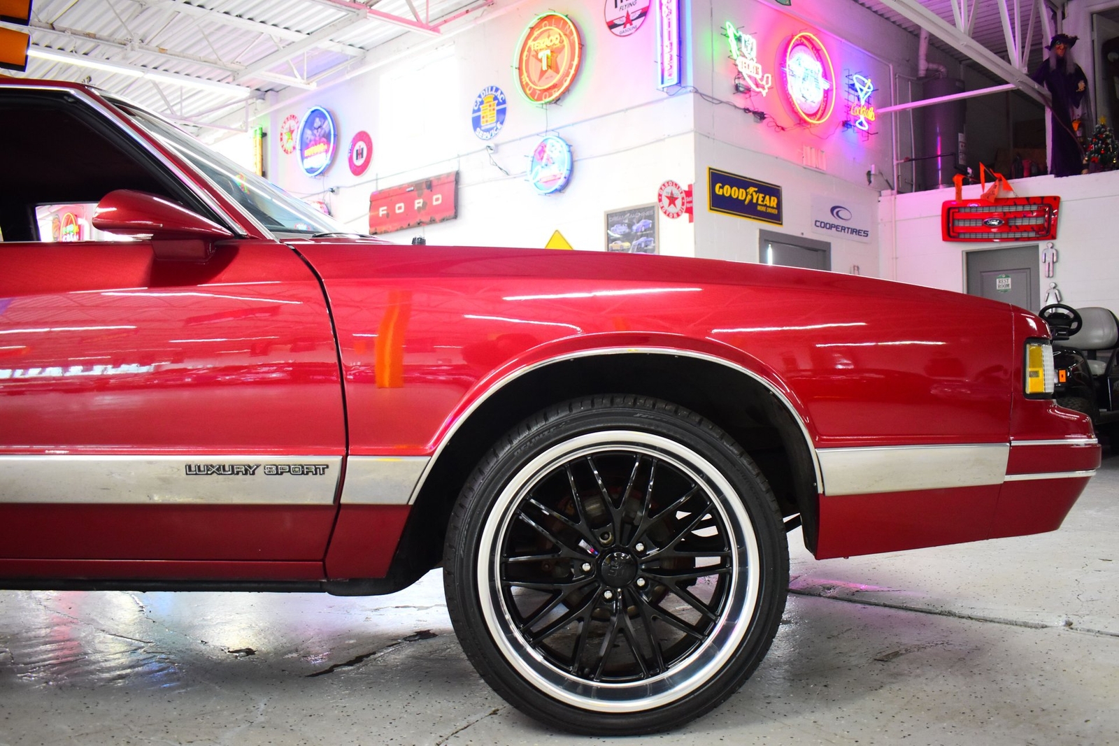 Chevrolet-Monte-Carlo-1986-Coupe-9