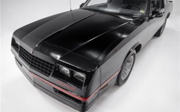 Chevrolet-Monte-Carlo-1987-2dr-Car-10