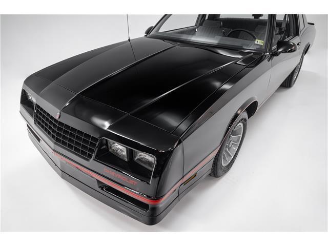 Chevrolet-Monte-Carlo-1987-2dr-Car-10