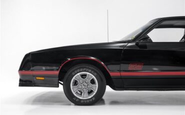Chevrolet-Monte-Carlo-1987-2dr-Car-12