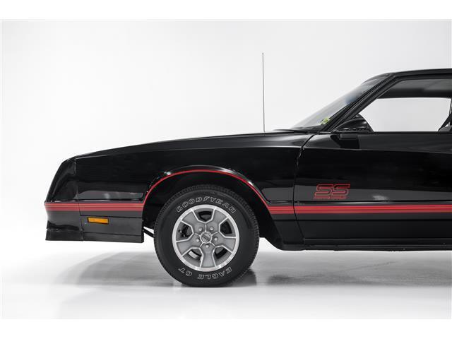 Chevrolet-Monte-Carlo-1987-2dr-Car-12