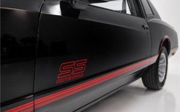 Chevrolet-Monte-Carlo-1987-2dr-Car-14