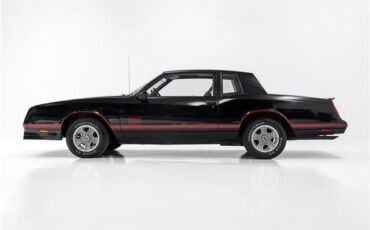 Chevrolet-Monte-Carlo-1987-2dr-Car-16