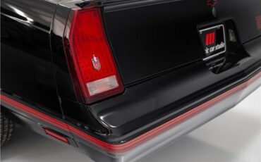 Chevrolet-Monte-Carlo-1987-2dr-Car-23