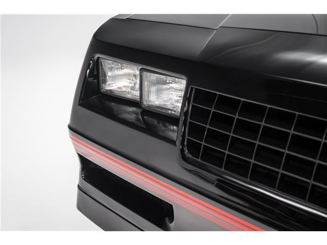 Chevrolet-Monte-Carlo-1987-2dr-Car-8