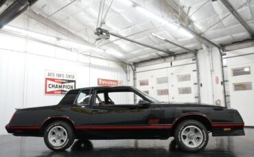 Chevrolet-Monte-Carlo-1988-Coupe-18