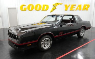 Chevrolet-Monte-Carlo-1988-Coupe-2