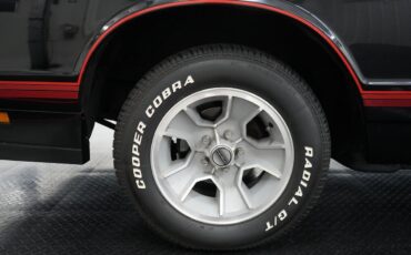 Chevrolet-Monte-Carlo-1988-Coupe-32