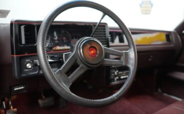 Chevrolet-Monte-Carlo-1988-Coupe-39