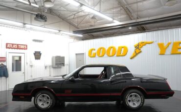 Chevrolet-Monte-Carlo-1988-Coupe-4