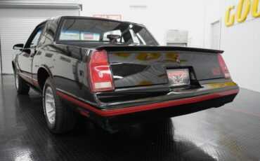 Chevrolet-Monte-Carlo-1988-Coupe-7